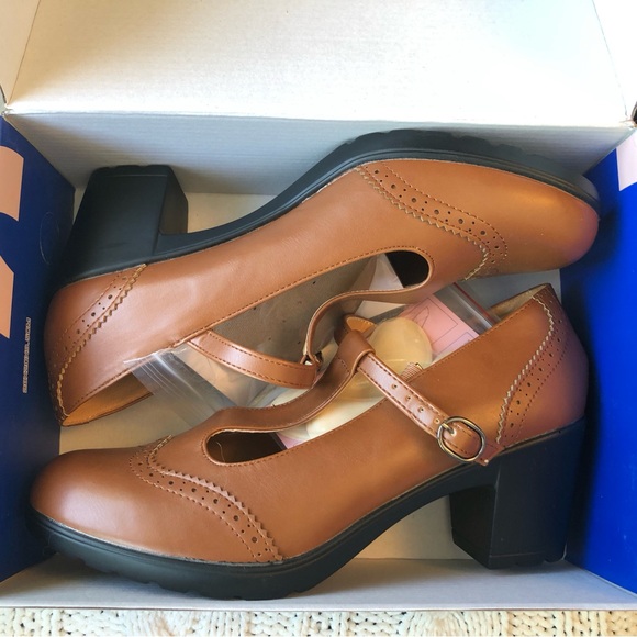 NIB Brown Leather Mary Jane Heels 9 - Picture 2 of 12
